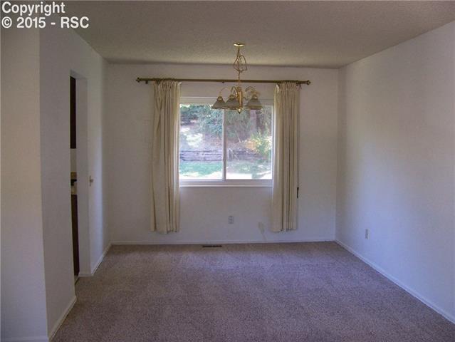 3325 E Oak Creek Drive