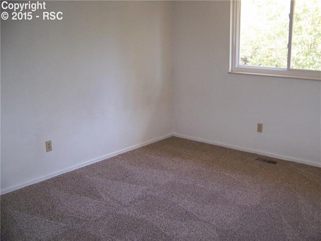 3325 E Oak Creek Drive