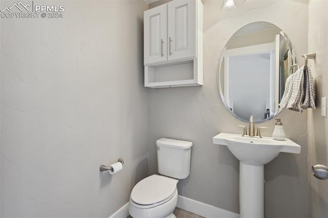 1605 Summerglow Lane