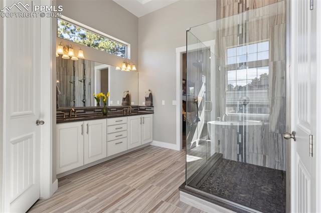 1605 Summerglow Lane