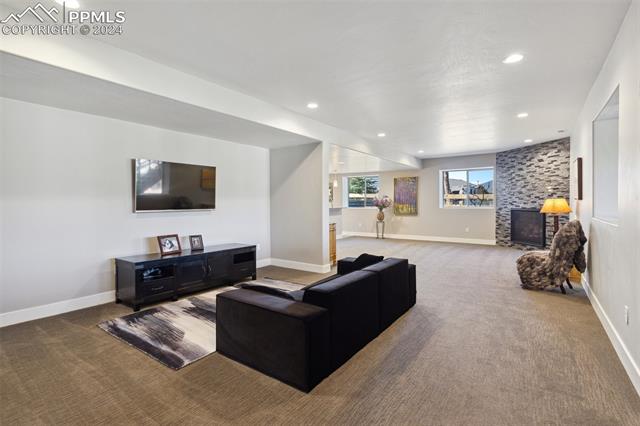 1605 Summerglow Lane