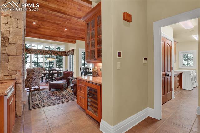 5018 La Tour View