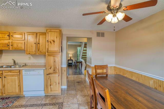 258 W Rockrimmon Boulevard D