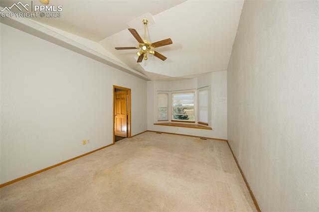 9988 Peaceful Valley Road