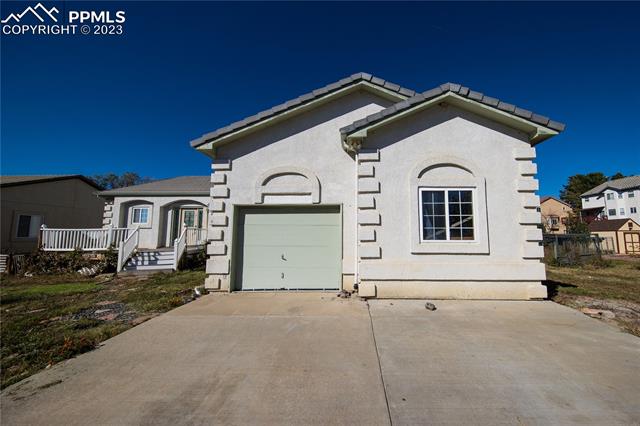 9988 Peaceful Valley Road