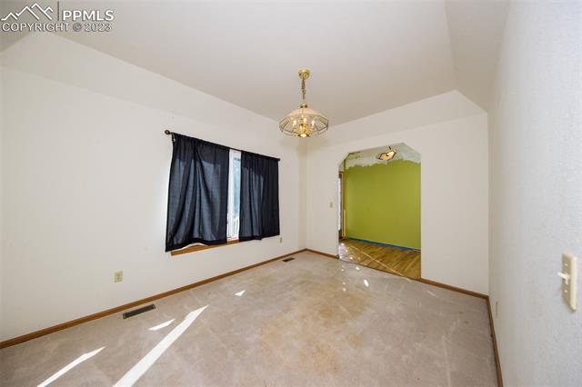 9988 Peaceful Valley Road