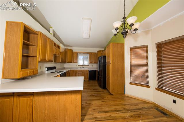 9988 Peaceful Valley Road