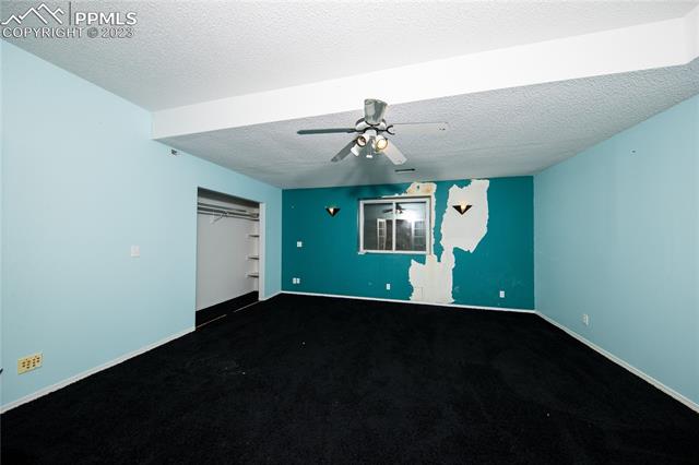 9988 Peaceful Valley Road