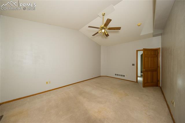 9988 Peaceful Valley Road