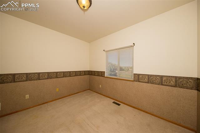 9988 Peaceful Valley Road