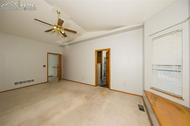 9988 Peaceful Valley Road