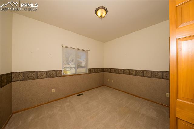 9988 Peaceful Valley Road