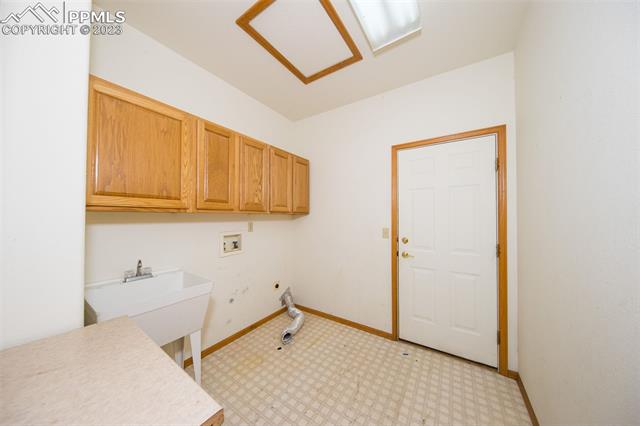 9988 Peaceful Valley Road