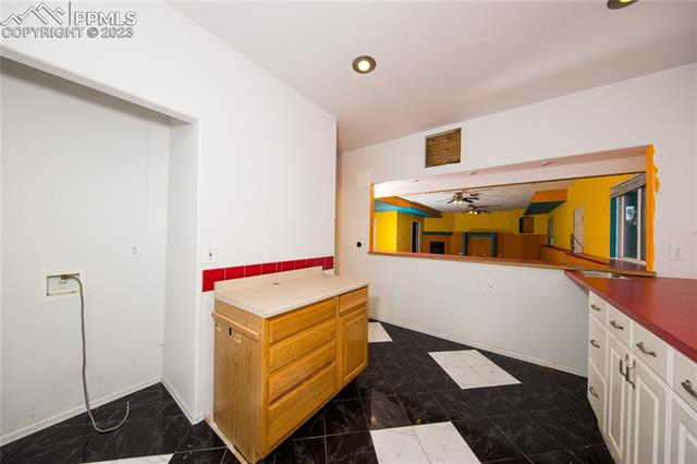 9988 Peaceful Valley Road