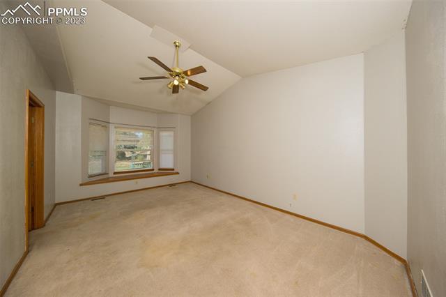 9988 Peaceful Valley Road