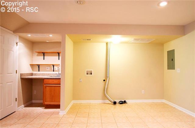 9211 Ballybunion Road