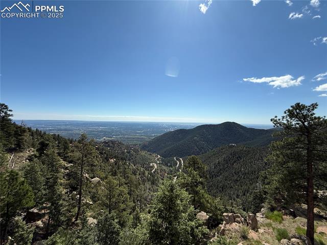 5210 Lower Vista Road