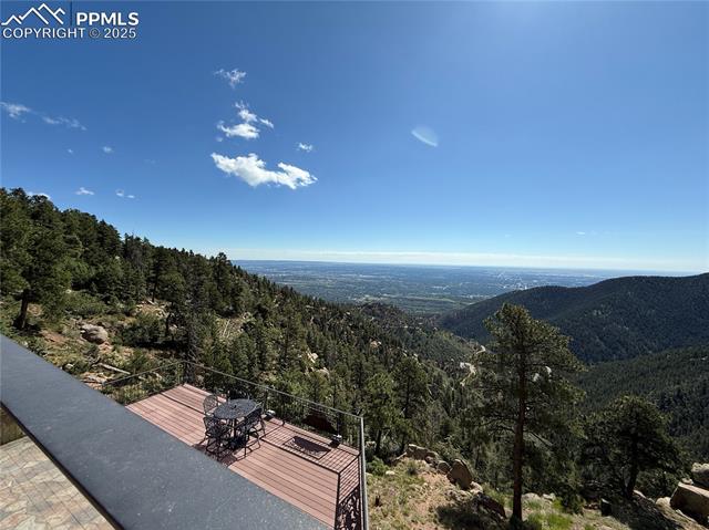 5210 Lower Vista Road