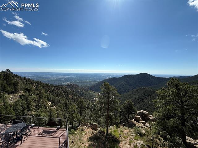 5210 Lower Vista Road