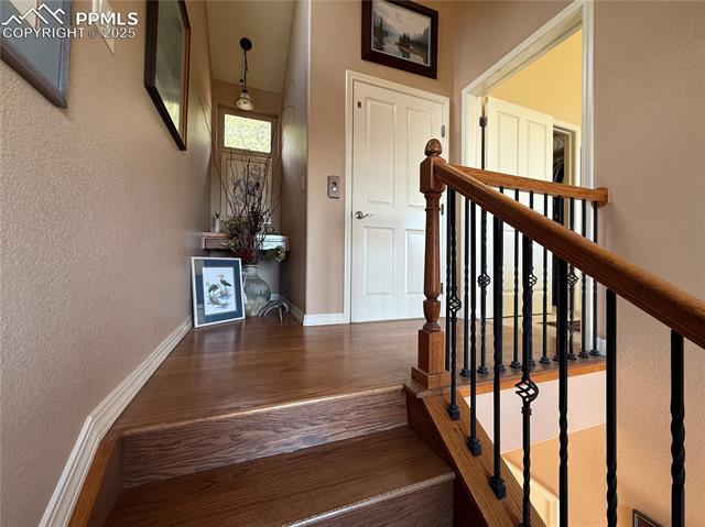 5210 Lower Vista Road