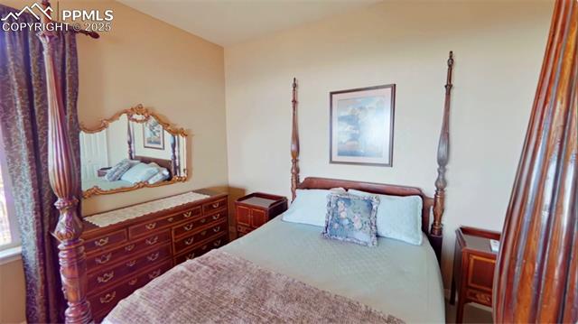 5210 Lower Vista Road