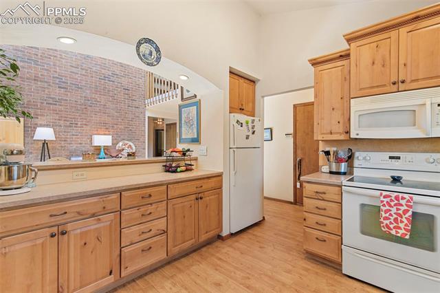 5260 Iron Horse Trail