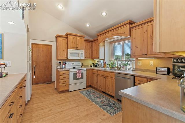 5260 Iron Horse Trail