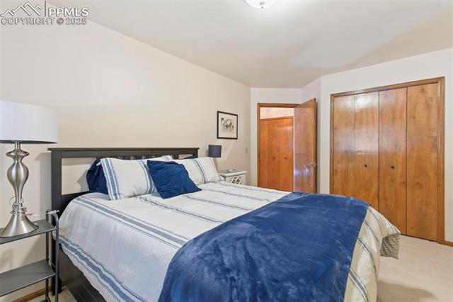 5260 Iron Horse Trail