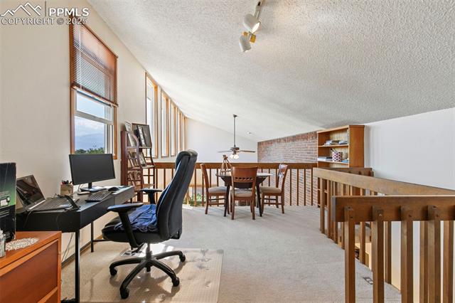 5260 Iron Horse Trail