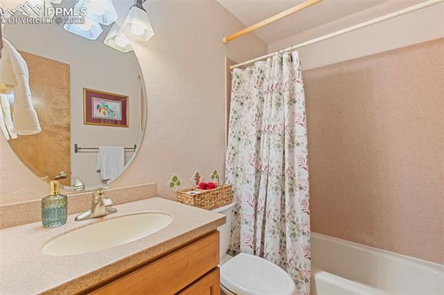 5260 Iron Horse Trail