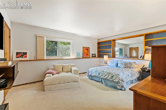 5260 Iron Horse Trail