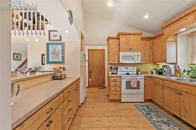 5260 Iron Horse Trail