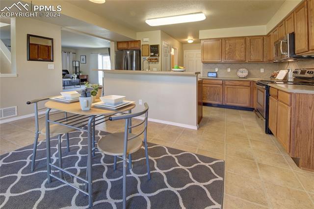 7612 Menagerie Lane L