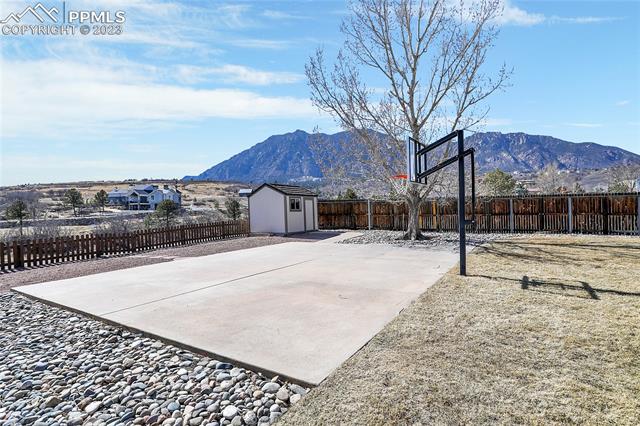 789 Capeglen Road