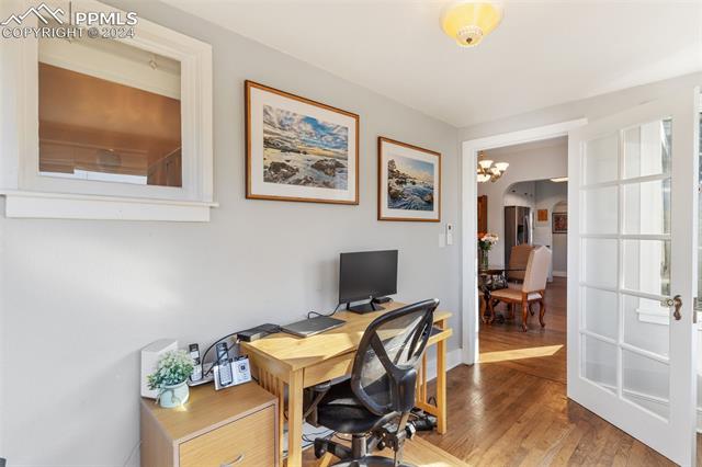 2819 N Cascade Avenue