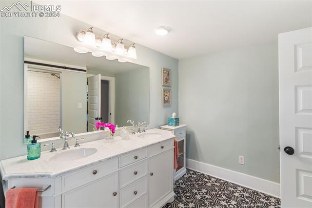 2819 N Cascade Avenue