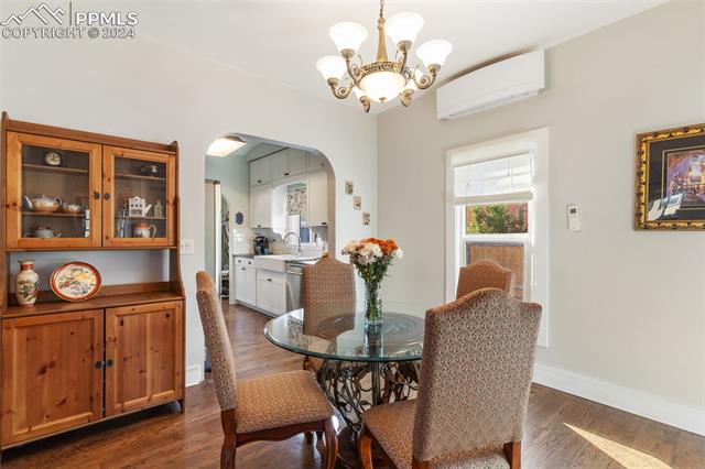 2819 N Cascade Avenue