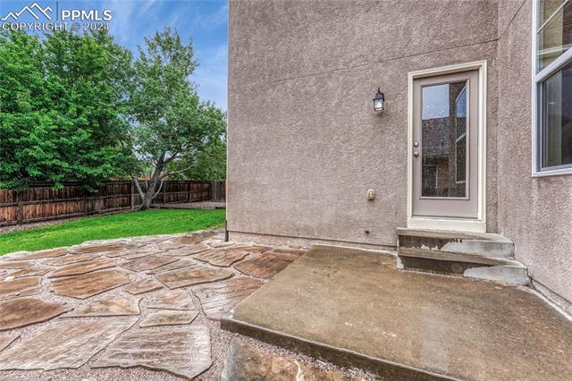 6824 Amber Ridge Drive