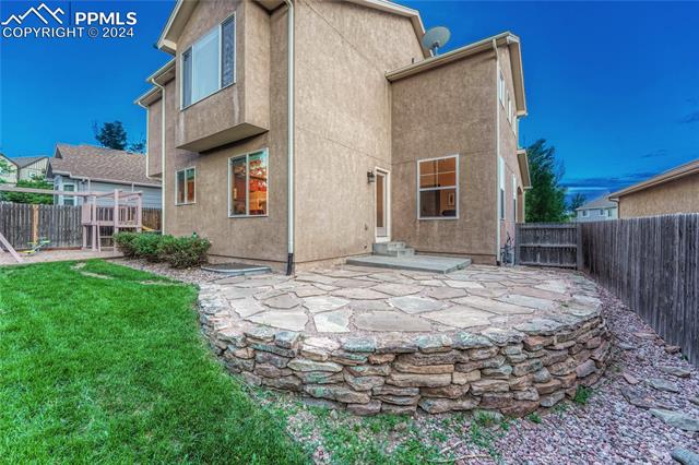 6824 Amber Ridge Drive