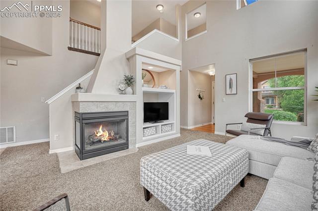 6824 Amber Ridge Drive