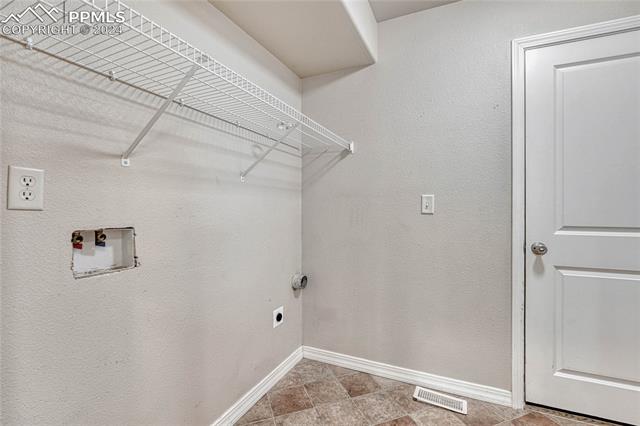 6824 Amber Ridge Drive