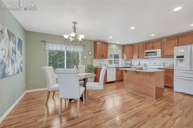 6824 Amber Ridge Drive