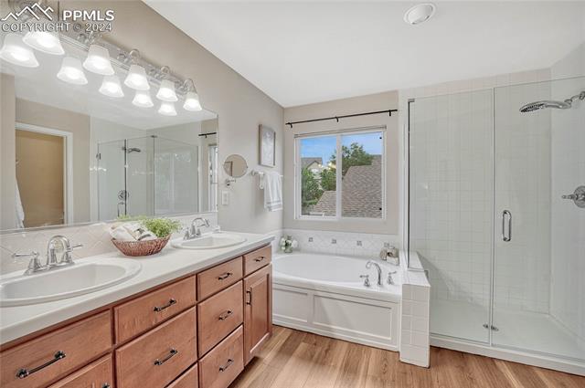 6824 Amber Ridge Drive