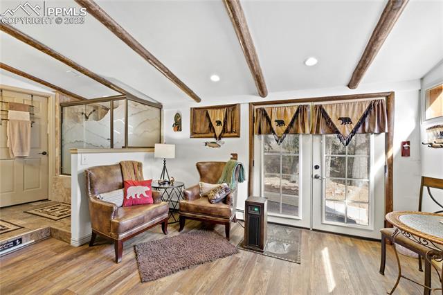 4505 Fountain Avenue