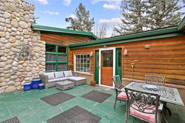 4505 Fountain Avenue