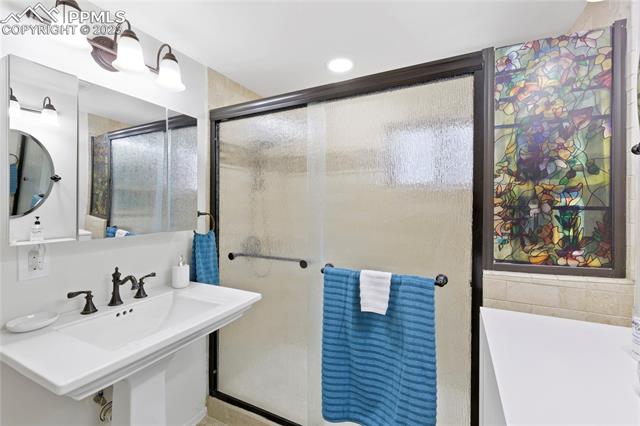 4505 Fountain Avenue