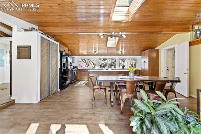 4505 Fountain Avenue