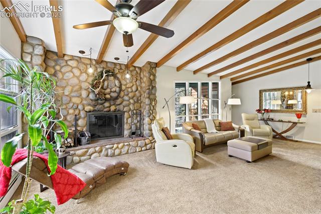 4505 Fountain Avenue