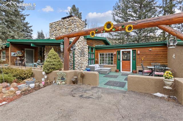 4505 Fountain Avenue