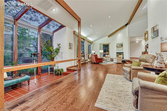 3305 Clubview Terrace